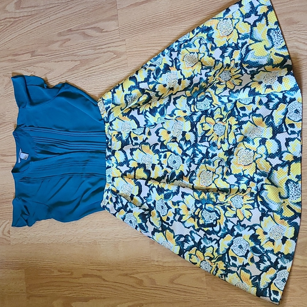H&M pleated skirt